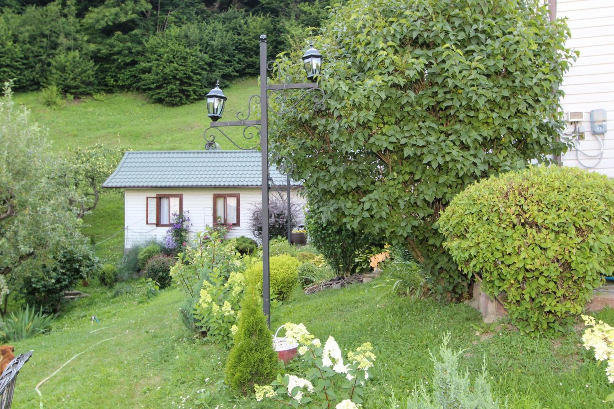 Котедж "Красний Краєвид" Iaremcea Exterior foto