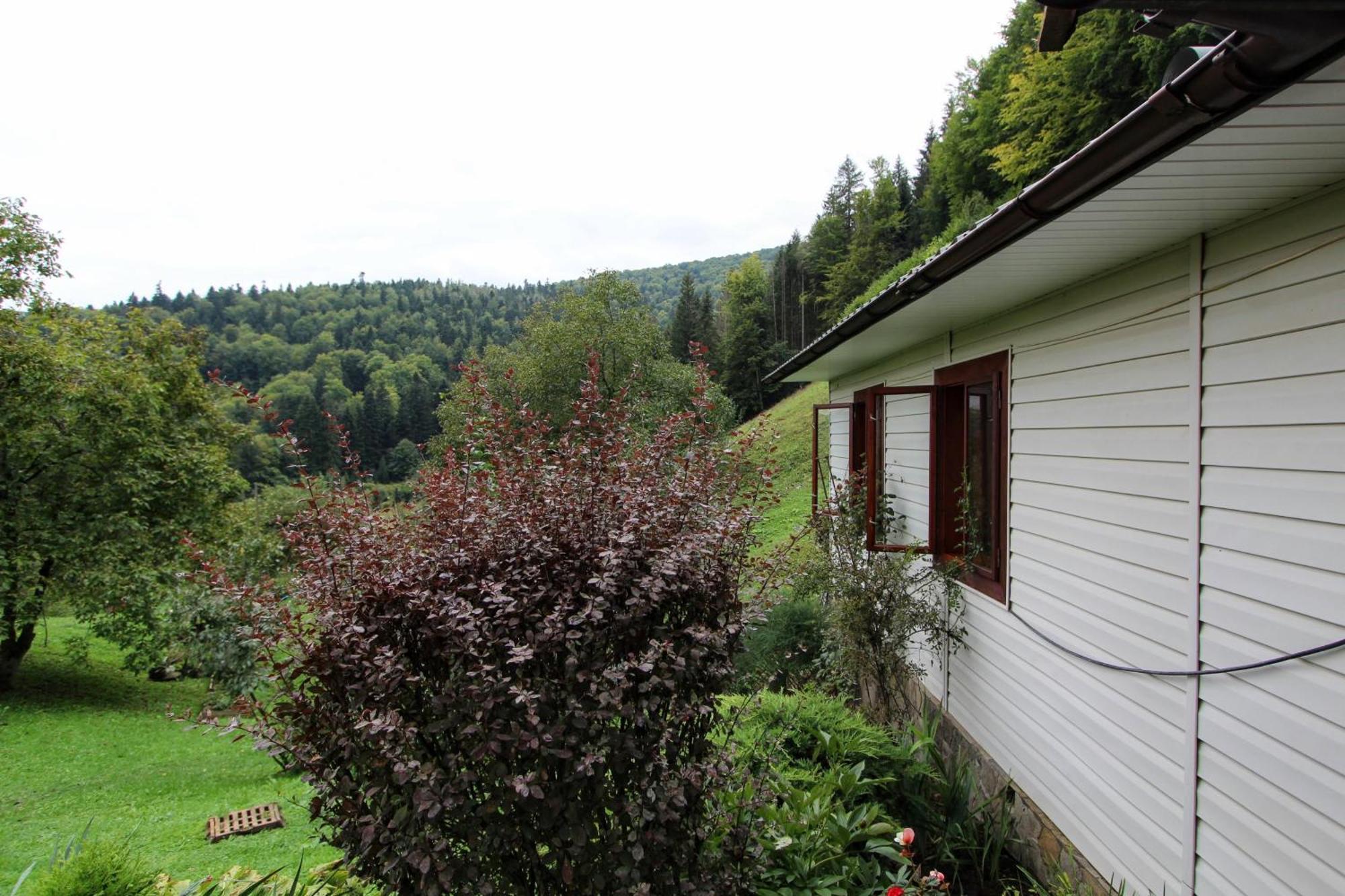 Котедж "Красний Краєвид" Iaremcea Exterior foto